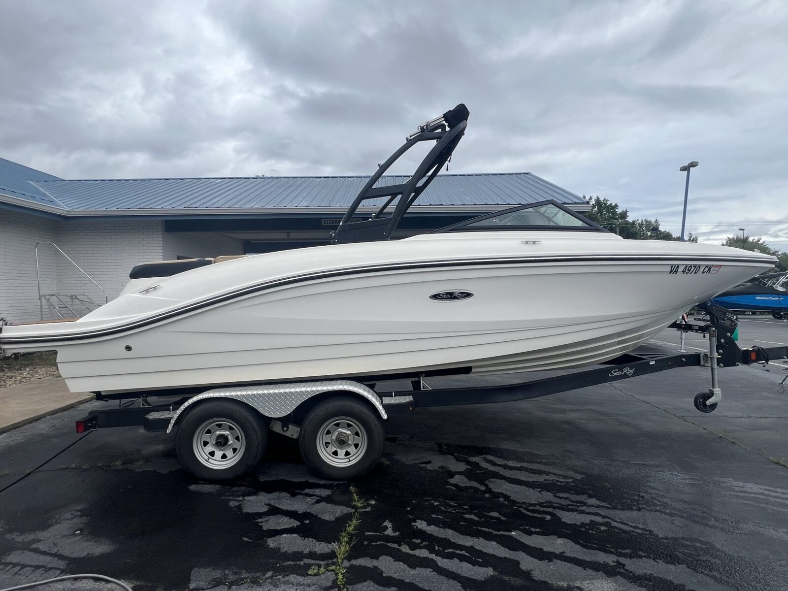 2021 Sea Ray SPX 210 [3] 5636AA